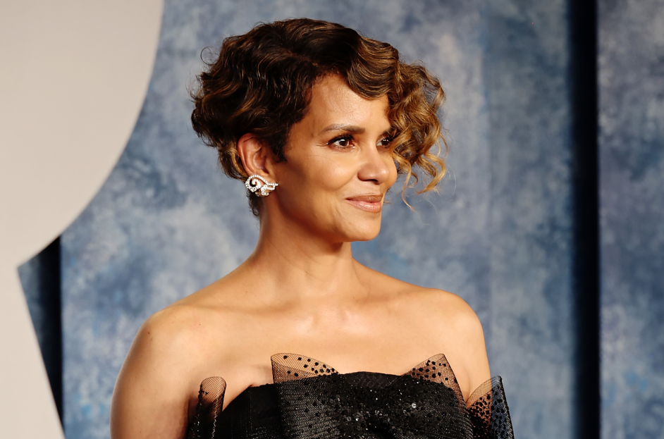 Halle Berry Challenges Drake's Use of Slime Image: Insights and Revelations