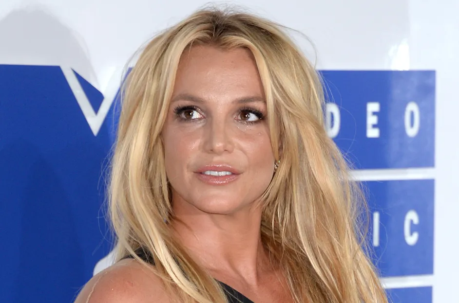 Britney Spears Reveals a Forgotten Kiss with Ben Affleck in a Blast from the Past