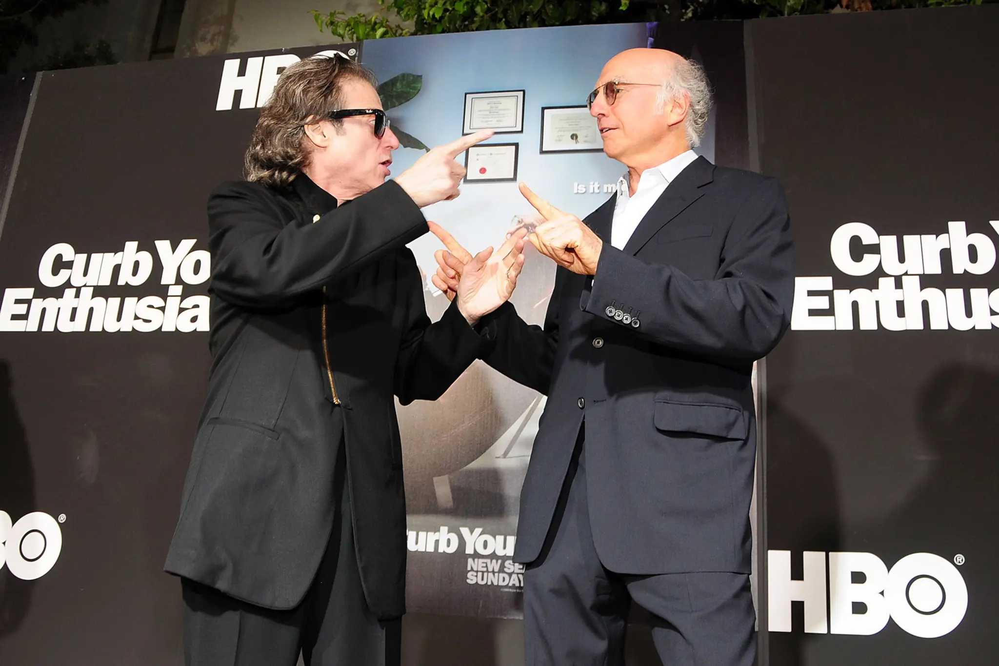 Celebrated Comedian Richard Lewis, Known for 'Curb Your Enthusiasm', Dies at 76